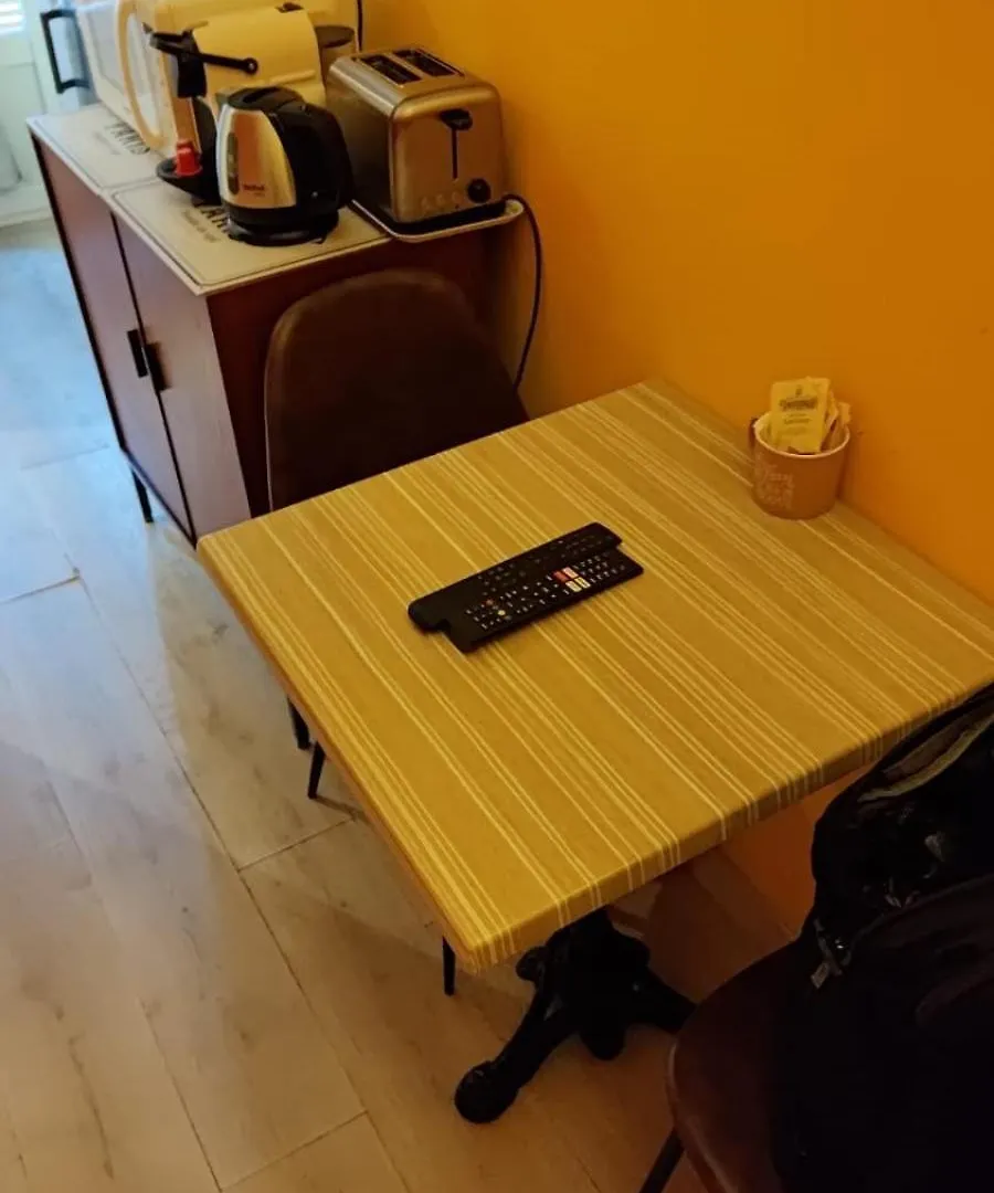 Apartment Little Studio In Rue Biscarra Nice